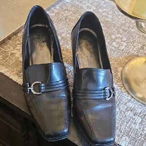 Life Stride Black Leather Shoes